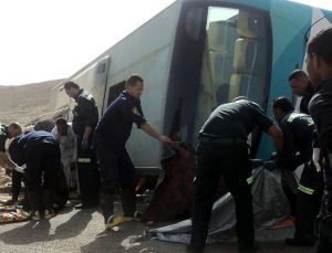 Mısır’da yolcu otobüsü devrildi: 12 ölü, 33 yaralı