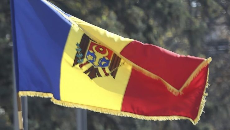 Moldova’da halk, cumhurbaşkanı seçiminde oy vermeye başladı