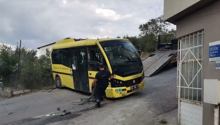 Mudanya’da Devrilen Mikrobüs Panik Yarattı