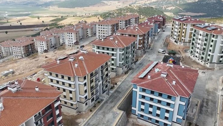 Murat Kurum: Depremin merkez üssü Pazarcık’ta zor günleri geride bıraktık