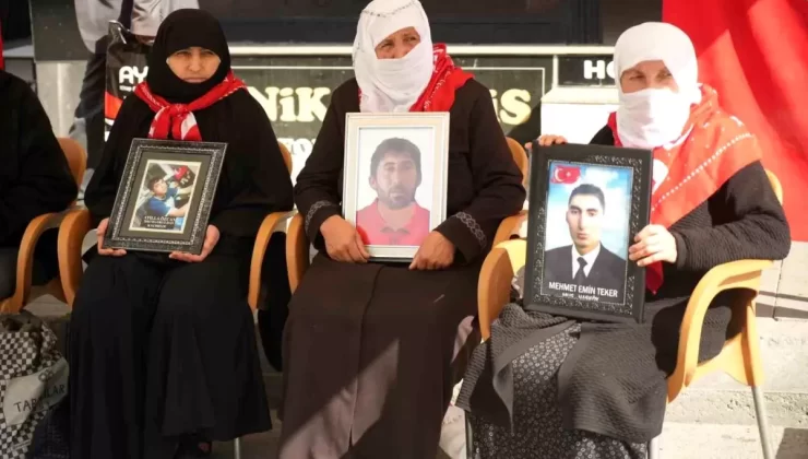 Muş’ta Evlat Nöbeti Devam Ediyor