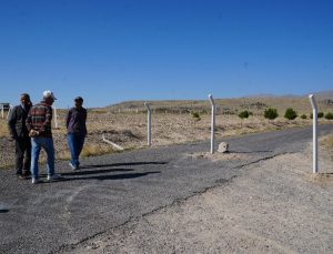 Niğde’de 50 yıllık köy yolunu ‘Arsa benim’ diyerek kapattı