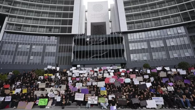 Öğrencilerden Kadın Cinayetlerine Protesto