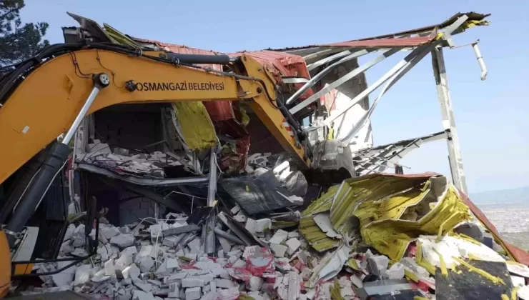 Osmangazi Belediyesi’nden Kaçak Villa Yıkımı