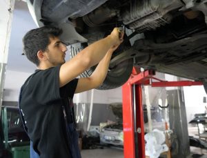 Oto ustalarından araç sahiplerine uyarı: Kazaların ardından vekalet isteyen kişilere dikkat!