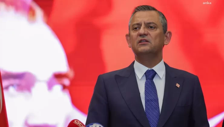 Özgür Özel, Bahriye Üçok’u Andı