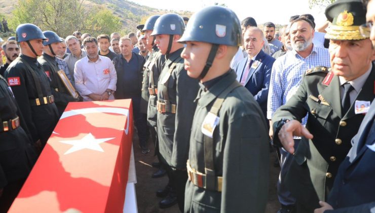 Piyade Sözleşmeli Er Sefer Alan’a memleketi Elazığ’da veda