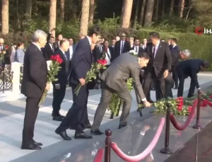 Sağlık Bakanı Memişoğlu Azerbaycan’daSağlık Bakanı Memişoğlu, Bakü’de şehitlikleri ziyaret etti