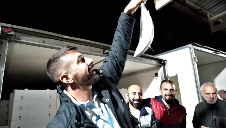 Samsun’da Palamut Mezadı Gece Yarısı Başladı