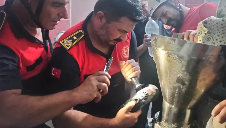 Şanlıurfa’da çırak çocuğun eli hamur makinesine kaptı