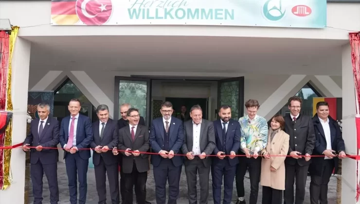 Schrobenhausen’da Fatih Camisi Açıldı