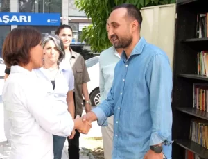 Seyhan Belediye Başkanı Oya Tekin, Mahalleleri Ziyaret Ediyor