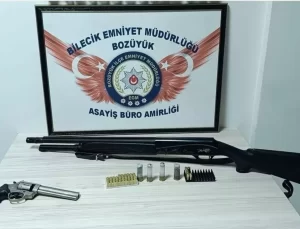 Silahlarla Yakayı Ele Verdi