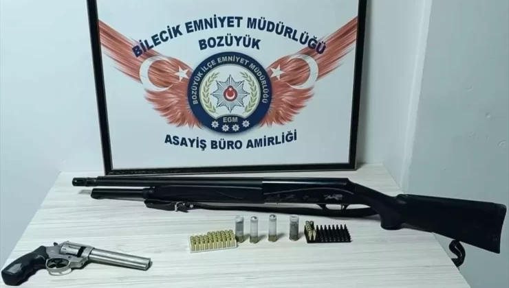 Silahlarla Yakayı Ele Verdi