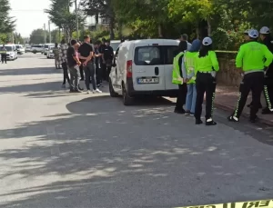 Sinir Krizi Geçiren Kişi Polise Saldırdı