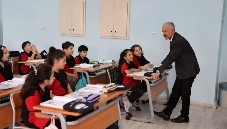 Sivas’ta Mesleki Ortaokul Açıldı