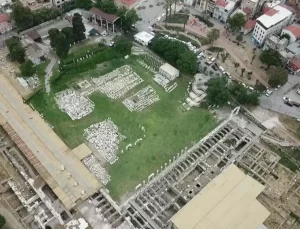 Smyrna Antik Kenti’nde Roma Dönemi Eserleri Bulundu