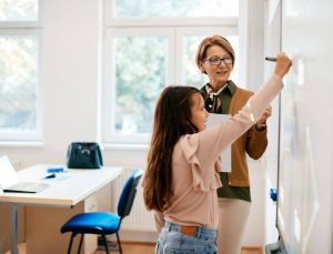 Son 22 Yılda 800 Bin Öğretmen Ataması Yapıldı