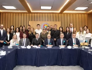 Sosyal Medya Eğitimi Başlıyor