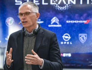 Stellantis’in yönetim katında kritik değişiklikler