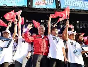 Tahmazoğlu, TEKNOFEST’i Ziyaret Etti