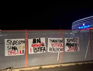 Taraftarlar Bülent Uygun’u İstifa Çağrısında Bulundu