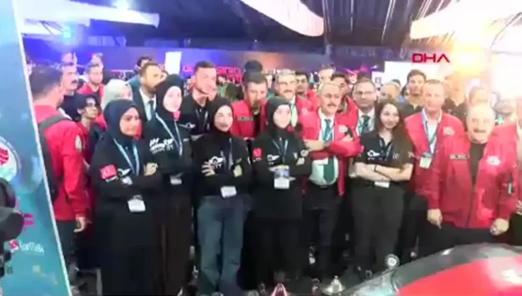 TBMM Heyeti TEKNOFEST’i Ziyaret Etti