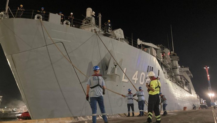 Türkiye, Lübnan’daki vatandaşlarını tahliye ediyor | TCG Bayraktar Mersin Limanına geldi
