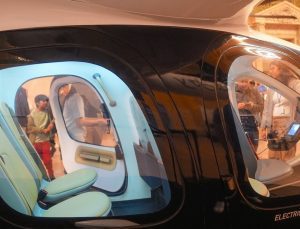 Uçan taksiler görücüye çıktı!