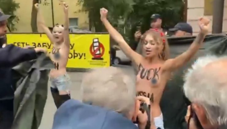 Ukarayna’da İran’a çıplak protesto
