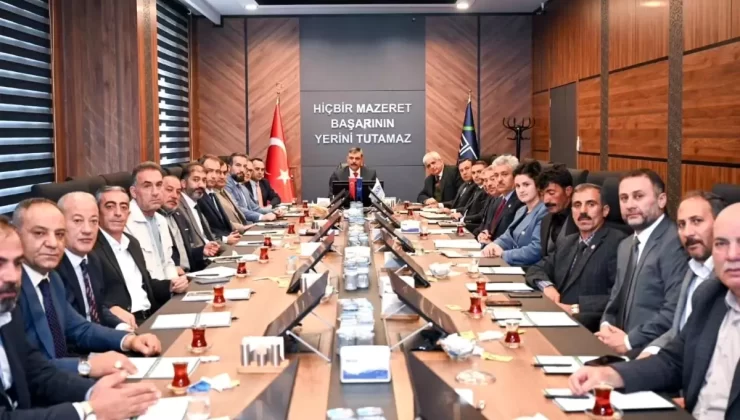 Vali Çiftçi, Muhtarlarla Toplantı Yaptı