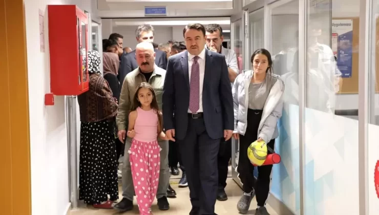 Vali Işın Roman Vatandaşlarla Buluştu