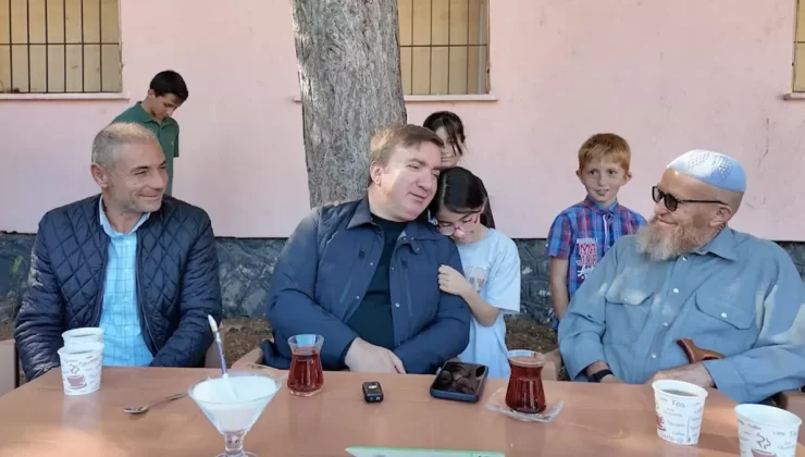 Vali’den Öğretmene Başarı Belgesi