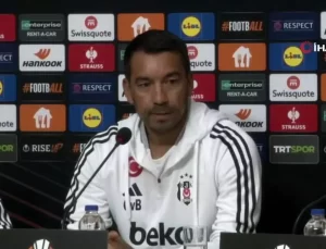 Van Bronckhorst: Puanlar İçin Mücadele Edeceğiz