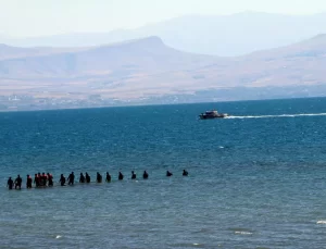 VAN’da Kaybolan Öğrenci İçin Arama Devam Ediyor