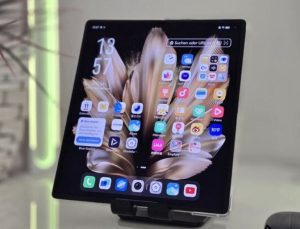 Vivo’nun yeni katlanabilir akıllı telefon modeli ilk kez kendini gösterdi