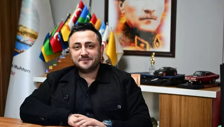 Yardım merkezine çevirdiği muhtarlıkta komşuları için gece gündüz çalışıyor