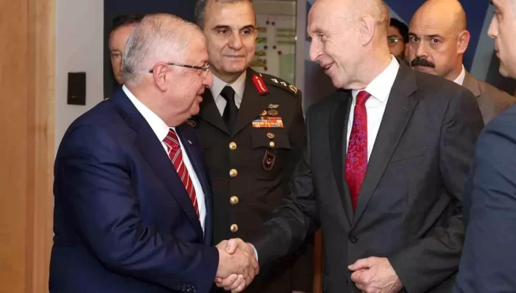 Yaşar Güler, İngiltere Savunma Bakanı ile Görüştü