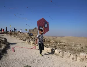 Zerzevan’da Uçurtma ve Okçuluk Şenliği