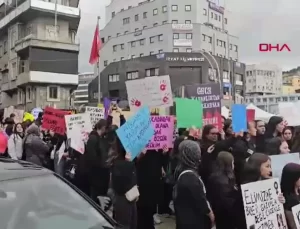 Zonguldak’ta Kadın Cinayetlerine Karşı Yürüyüş