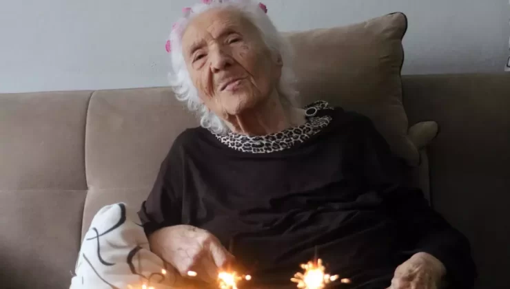 100 Yaşında Atatürk’ü Görebilen Tahrime Bertan Doğum Gününü Kutladı
