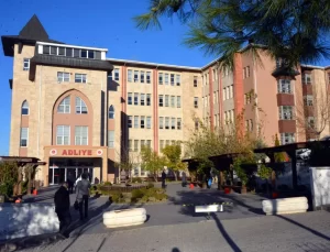 115 kişinin öldüğü sitenin davasında sanıklar bankaları suçladı