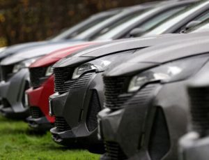 3 ülkeyi daha kapsıyor: İthal otomobillere ek gümrük vergisi geldi