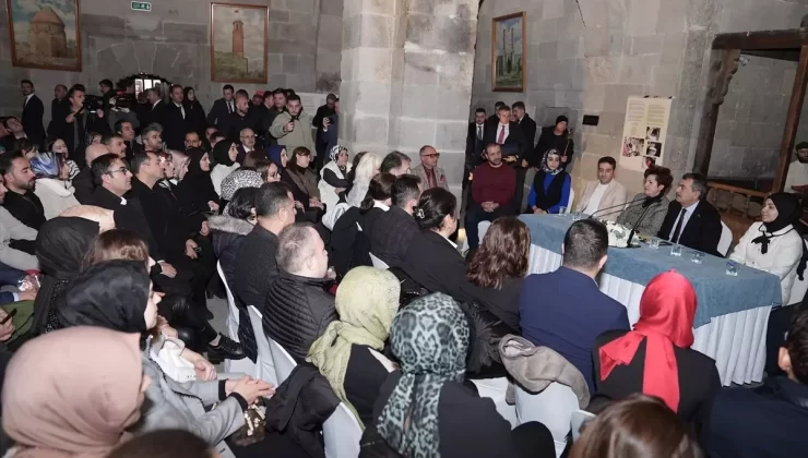 300 Bin Öğretmene Ünvan Verilecek