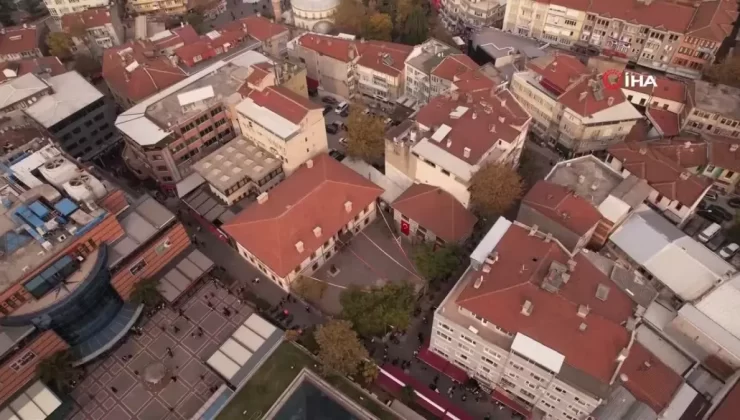 556 Yıllık Eğitim Geçmişi: Hoca İlyas Ortaokulu