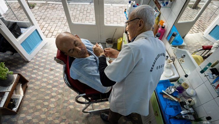 62 yıldır bu dükkanda mesleğini sürdürüyor: “80 yaşındayım, 21 kalfa yetiştirdim”