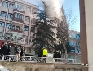 68 Yaşındaki Adam, Benzinle Evini Ateşe Verdi: Hayatını Kaybetti