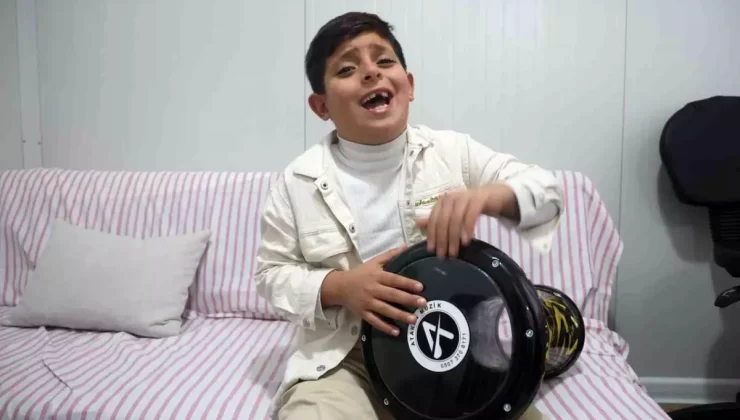 9 Yaşındaki Ahmet’in Müzik Tutkusu