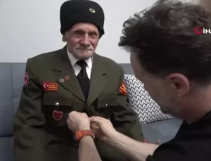 97 Yaşındaki Gazi Anıtkabir’i Ziyaret Etti