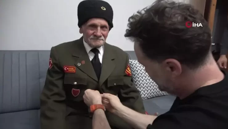 97 Yaşındaki Gazi Anıtkabir’i Ziyaret Etti